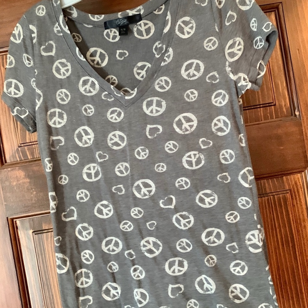 Women’s T-shirt